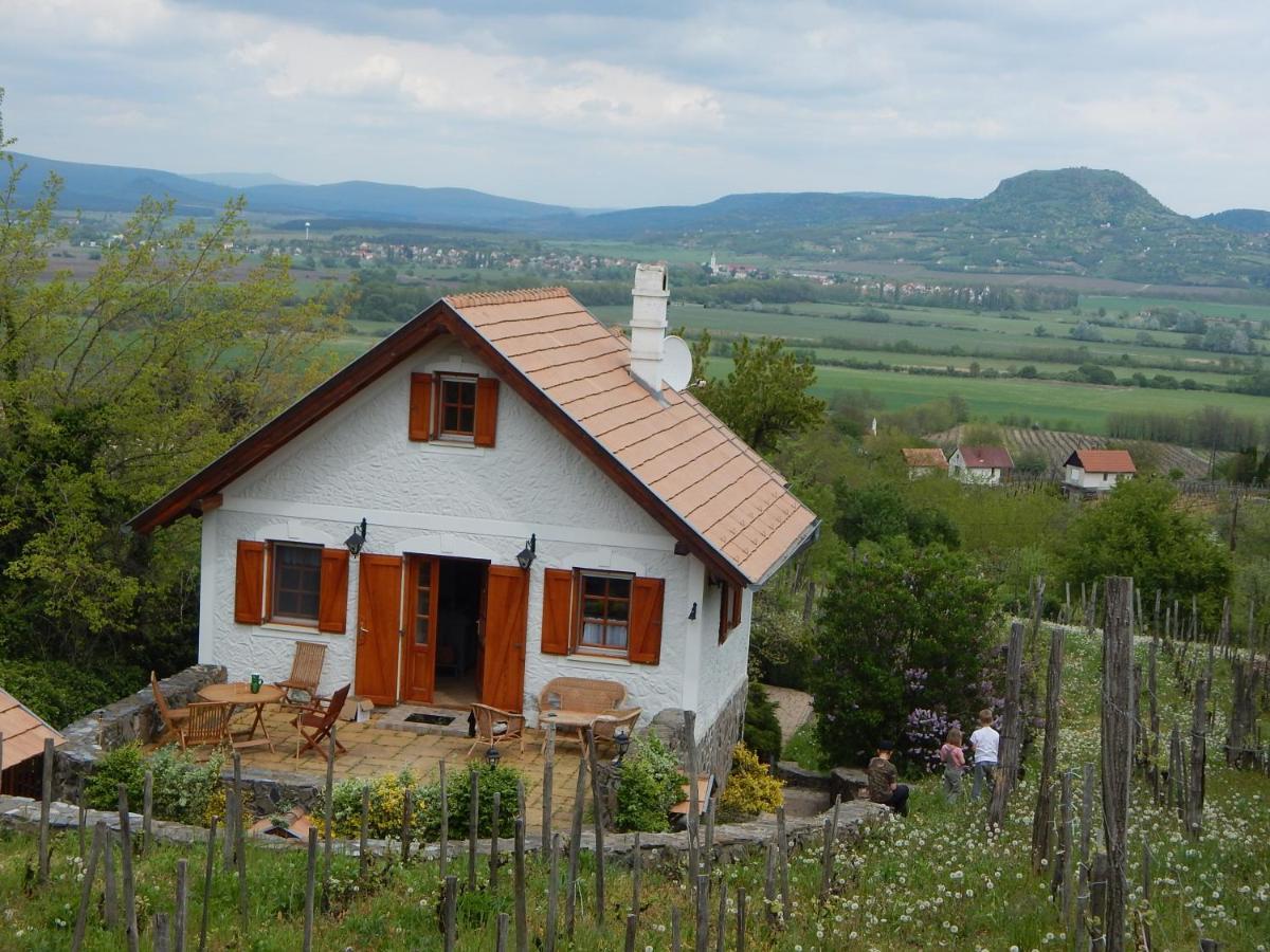 Sárkányles Vendégház Kisapati Exterior foto