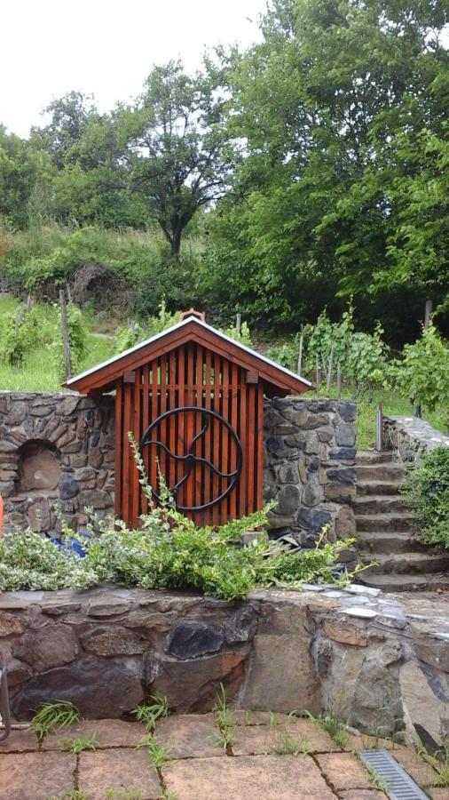 Sárkányles Vendégház Kisapati Exterior foto