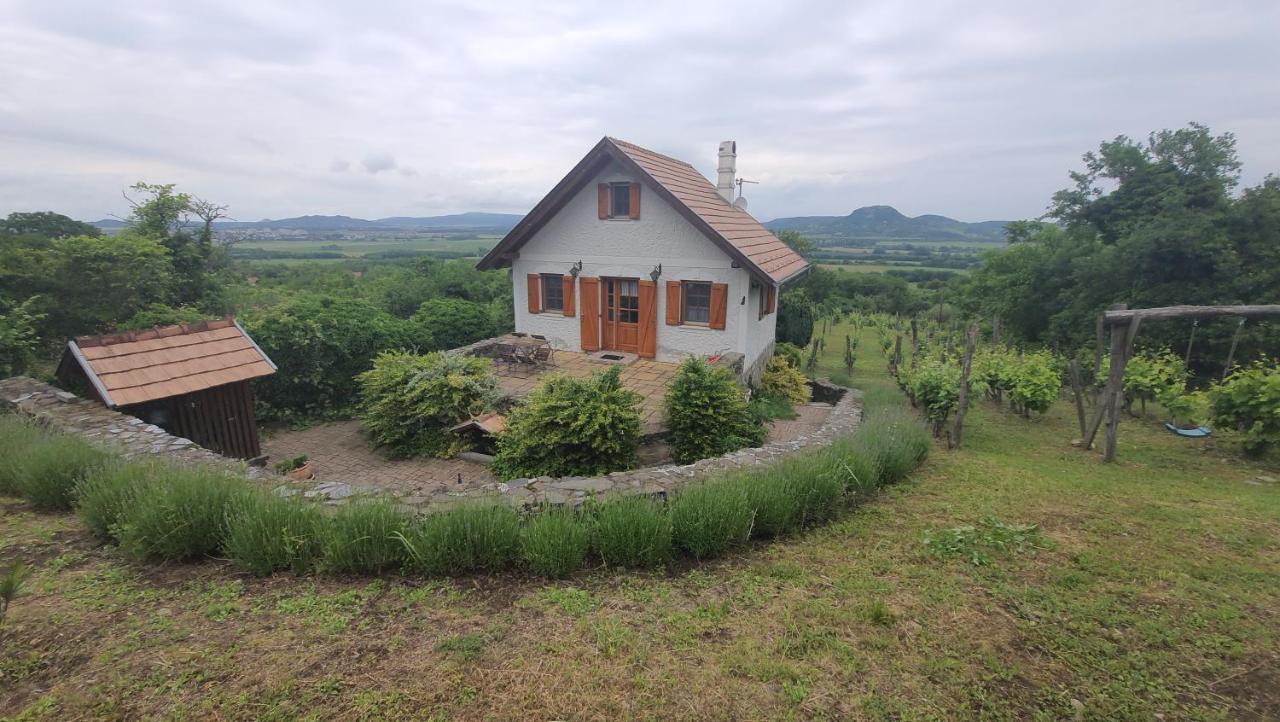 Sárkányles Vendégház Kisapati Exterior foto